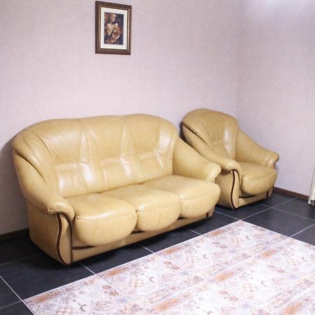 Apartment On Lukyanovska เคียฟ ภายนอก รูปภาพ
